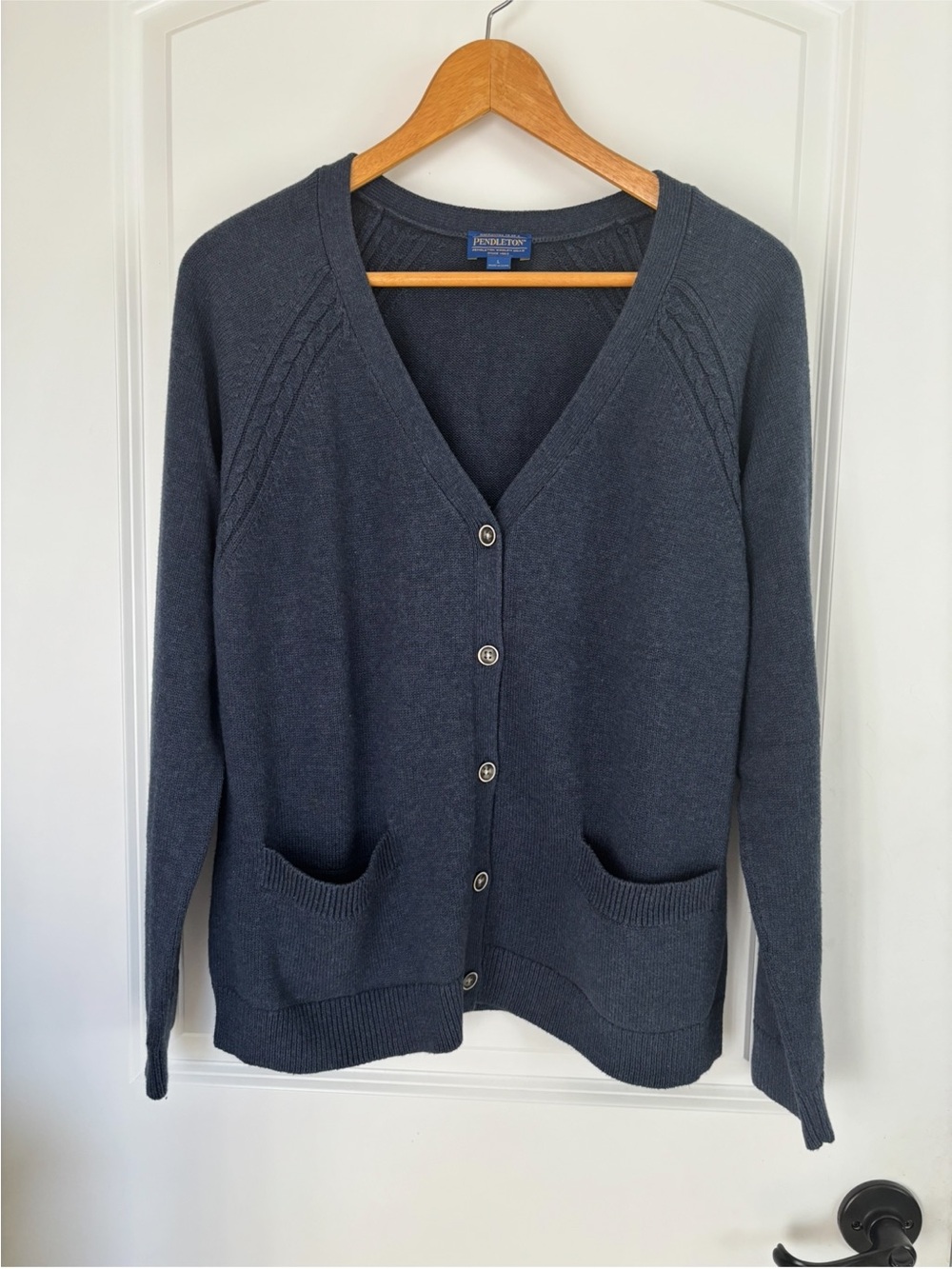 Classic Pendleton Navy V-Neck Cotton Cardigan w/Pockets - Size Large - Like New